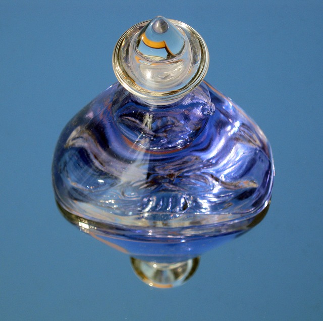 Perfumeria Crystaline. Kupowanie zapachów dla mężczyzn – co warto wiedzieć? Woda kolońska staropolska
